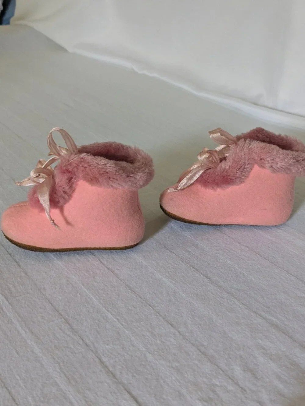 Vtg 1950s Poll Parrot Pink Felt Baby Slippers in Original Storybook Box